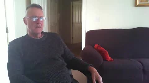 Snapshot of seakrait chatting on January 4, 9:43 am seakrait online show from January 4, 9:43 am