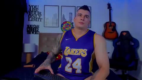 Sean Carrera online show from February 6, 12:18 am