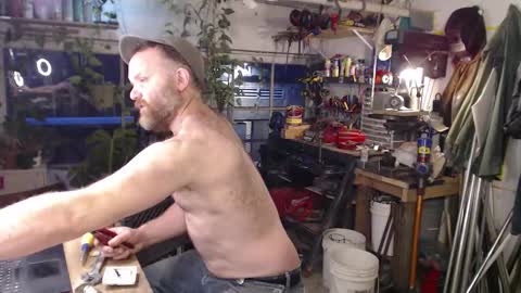 Seattlemanwhore online show from December 18, 3:52 pm