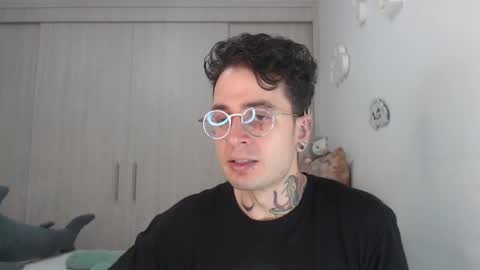 Snapshot of sebasbigdick_ chatting on December 11, 4:51 am spityio instagram online show from December 11, 4:51 am