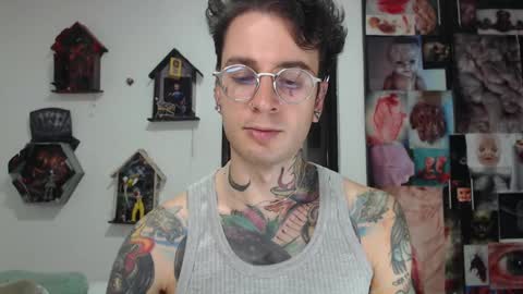 Snapshot of sebasbigdick_ chatting on January 29, 3:44 am spityio instagram online show from January 29, 3:44 am