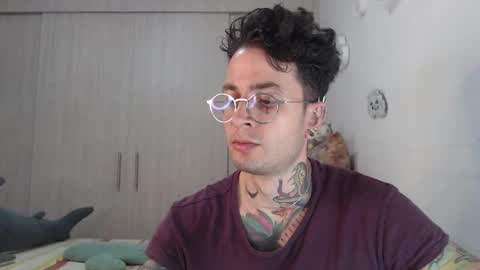 Snapshot of sebasbigdick_ chatting on December 22, 3:00 am spityio instagram online show from December 22, 3:00 am