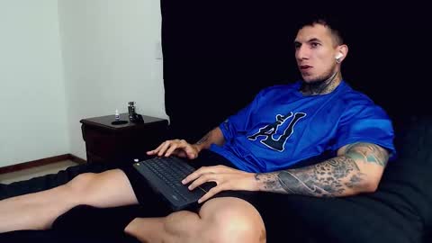 Sebastian online show from October 3, 12:26 am