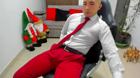 juan  sebastian online show from December 24, 1:17 pm