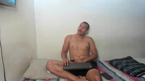Snapshot of sebastianp13 chatting on January 4, 4:11 pm sebatian palacios online show from January 4, 4:11 pm