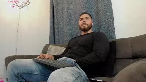 Instagram jeanpaulfit  online show from September 26, 12:08 am