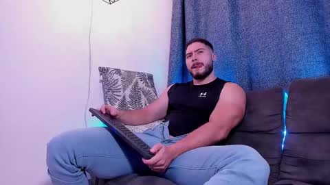 Instagram jeanpaulfit  online show from February 11, 11:22 pm