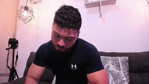 Instagram jeanpaulfit  online show from December 8, 7:43 pm