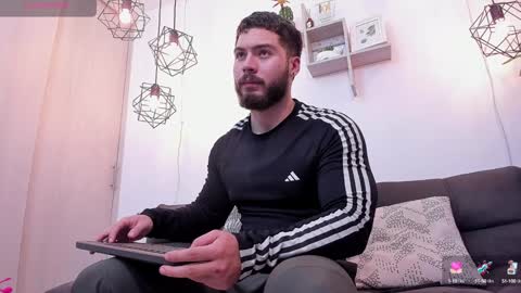 Instagram jeanpaulfit  online show from January 7, 11:24 pm