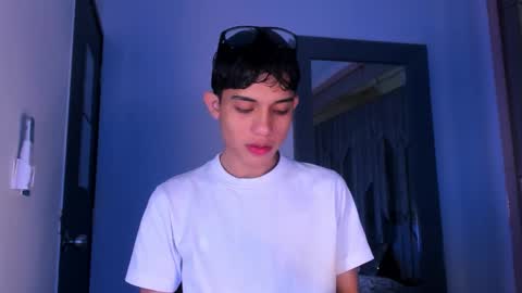 Sebastian online show from February 25, 8:32 pm