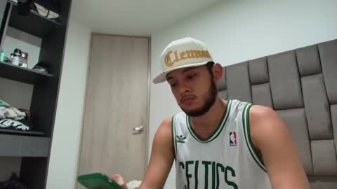 Snapshot of sebolaz chatting on February 13, 4:00 am ryan miller online show from February 13, 4:00 am