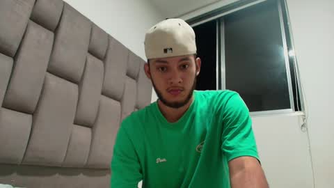 Snapshot of sebolaz chatting on February 11, 4:44 am ryan miller online show from February 11, 4:44 am