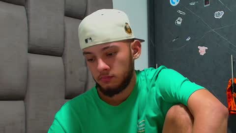 Snapshot of sebolaz chatting on December 28, 4:08 am ryan miller online show from December 28, 4:08 am