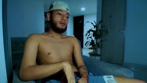 Snapshot of sebolaz chatting on September 10, 3:49 am ryan miller online show from September 10, 3:49 am