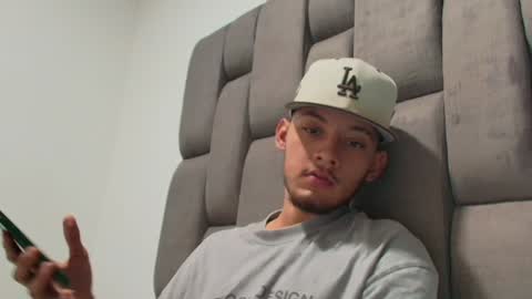 Snapshot of sebolaz chatting on January 12, 5:56 am ryan miller online show from January 12, 5:56 am