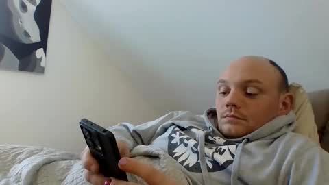 Simon online show from February 17, 1:31 pm