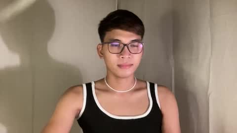 Snapshot of seductive_william chatting on September 28, 9:40 am William online show from September 28, 9:40 am