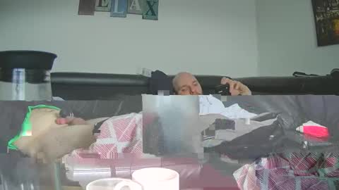 Snapshot of seeebi chatting on March 10, 9:23 am Sebastian online show from March 10, 9:23 am