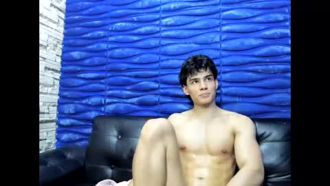 Seigfried online show from February 9, 12:04 am