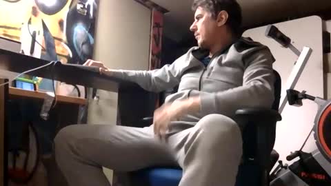 Grade2 online show from January 5, 9:51 pm