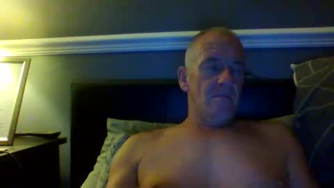 selfsucker28772 online show from October 1, 10:46 pm