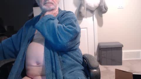 selkie2s online show from February 11, 11:43 am