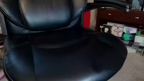 Mr. Watch Me Grow online show from October 13, 8:04 pm