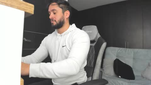 Sergi Mancini online show from December 15, 8:11 am