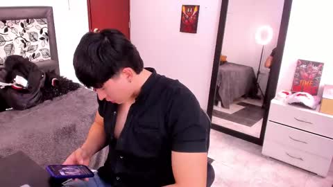 Snapshot of setsuna_10 chatting on March 11, 7:58 pm david  online show from March 11, 7:58 pm