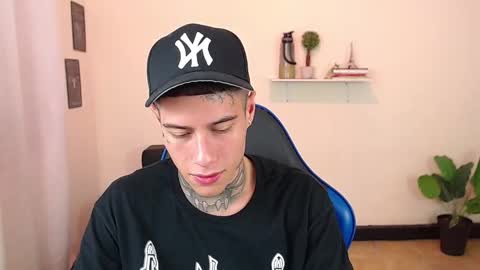 Thomas online show from December 16, 10:17 pm