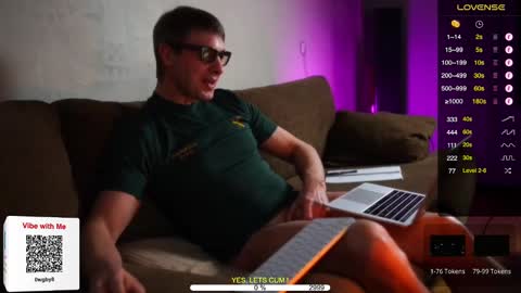 Snapshot of sexespresso chatting on December 22, 3:00 pm Thank you for Birthday Wishes  online show from December 22, 3:00 pm