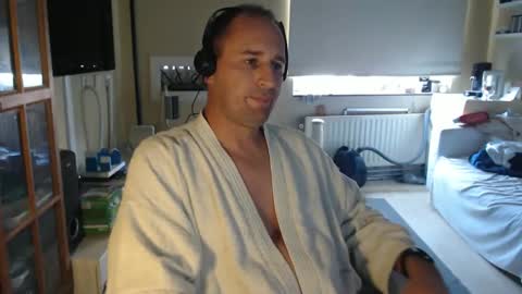 Snapshot of sexlobo1 chatting on February 23, 12:32 pm Sexlobo online show from February 23, 12:32 pm