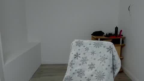 Snapshot of sexxymuscles4u chatting on December 5, 3:06 pm Sexxymuscles4U online show from December 5, 3:06 pm