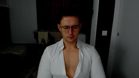 Sexxymuscles4U online show from November 25, 9:33 am