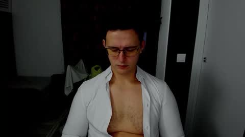 Sexxymuscles4U online show from December 4, 8:32 am