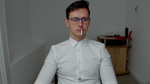 Snapshot of sexxymuscles4u chatting on January 21, 7:38 am Sexxymuscles4U online show from January 21, 7:38 am