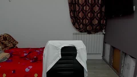 Snapshot of sexxymuscles4u chatting on January 27, 7:45 am Sexxymuscles4U online show from January 27, 7:45 am