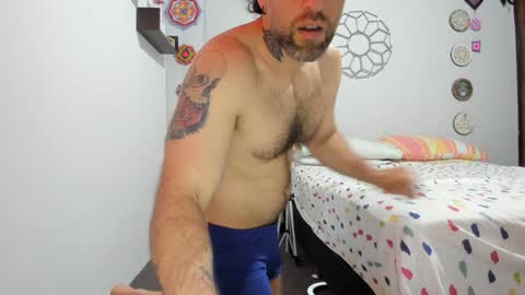 Snapshot of sexycolombian2022 chatting on December 4, 12:36 pm Antonio online show from December 4, 12:36 pm