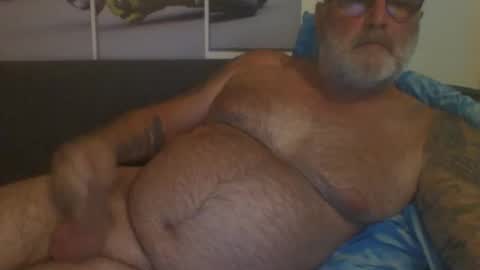 Snapshot of sexypaa chatting on February 14, 9:43 pm sexypaa online show from February 14, 9:43 pm