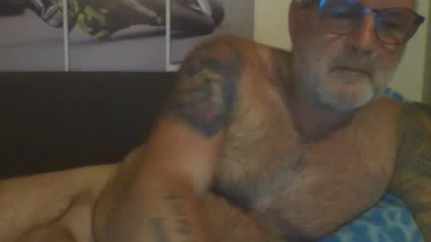 Snapshot of sexypaa chatting on February 26, 7:14 pm sexypaa online show from February 26, 7:14 pm