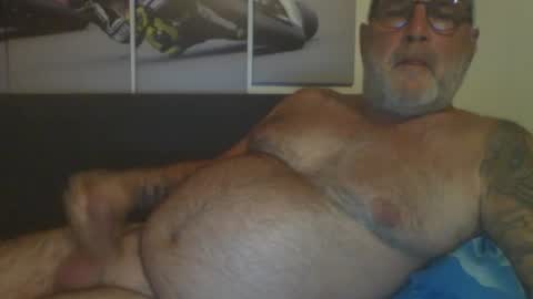 Snapshot of sexypaa chatting on February 6, 11:15 pm sexypaa online show from February 6, 11:15 pm