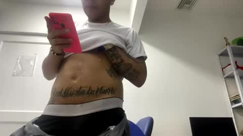 sexywhite_col online show from November 6, 7:11 am