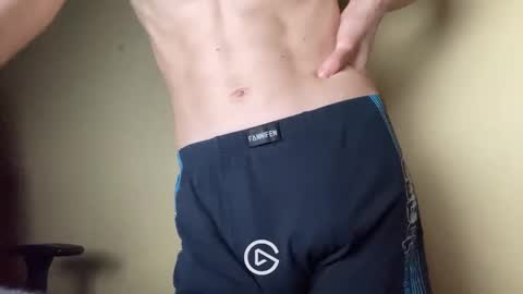 shadowdark2002 online show from February 19, 10:20 pm