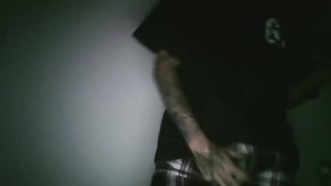 shadowwolfxxx9 online show from September 24, 5:40 am