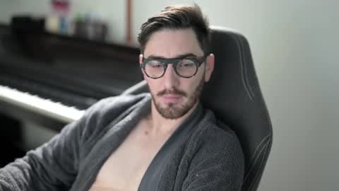 frenchy boy online show from November 11, 9:47 am