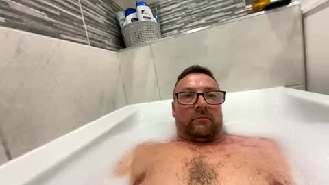 Snapshot of sharksboy16 chatting on December 10, 6:38 pm Sharksboy online show from December 10, 6:38 pm