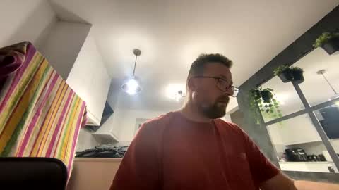 Snapshot of sharksboy16 chatting on December 5, 3:04 am Sharksboy online show from December 5, 3:04 am