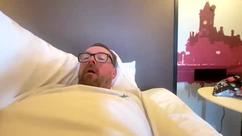 Snapshot of sharksboy16 chatting on October 28, 3:58 pm Sharksboy online show from October 28, 3:58 pm