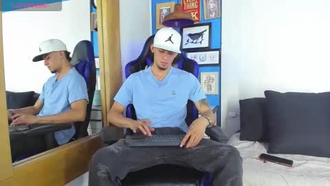 Sharon  Tyga online show from December 14, 4:30 am