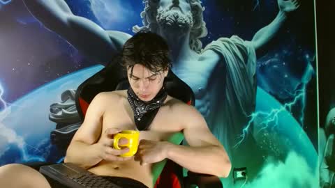 Snapshot of shinobi_grey chatting on December 2, 1:11 pm  .. shinobi .. online show from December 2, 1:11 pm